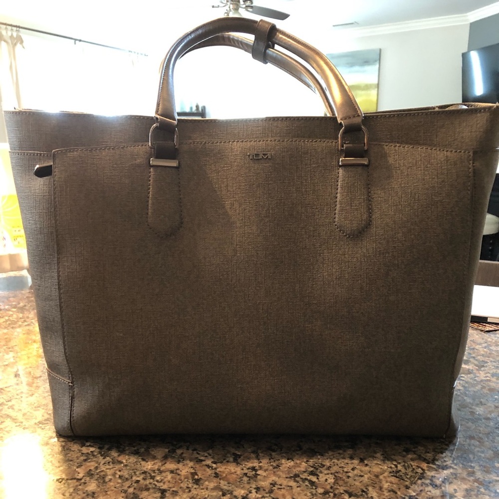 Tumi Sinclair Emma Business Brief, Earl Grey